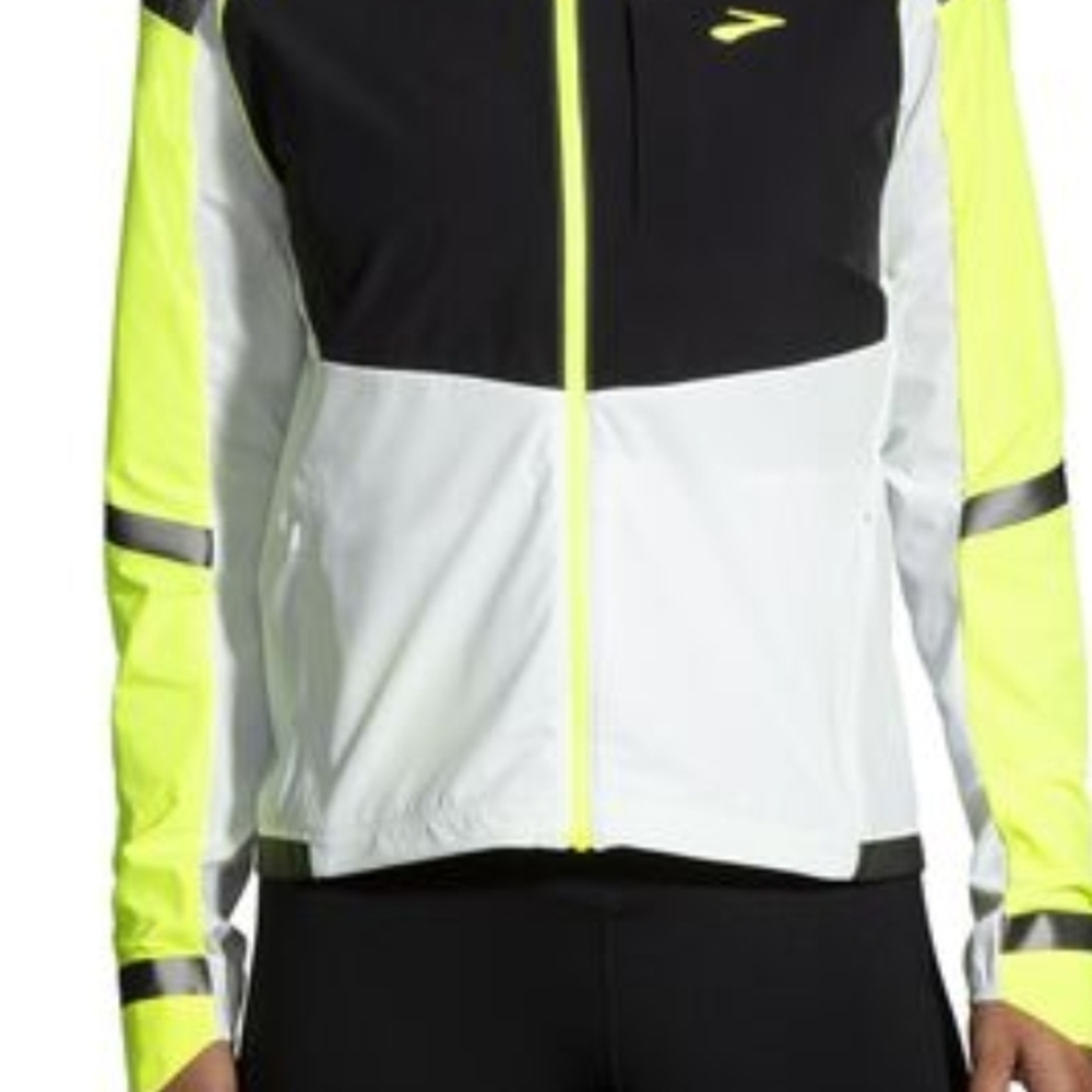 Brooks Run Visible Women’s Carbonite Jacket - Picture 2 of 7